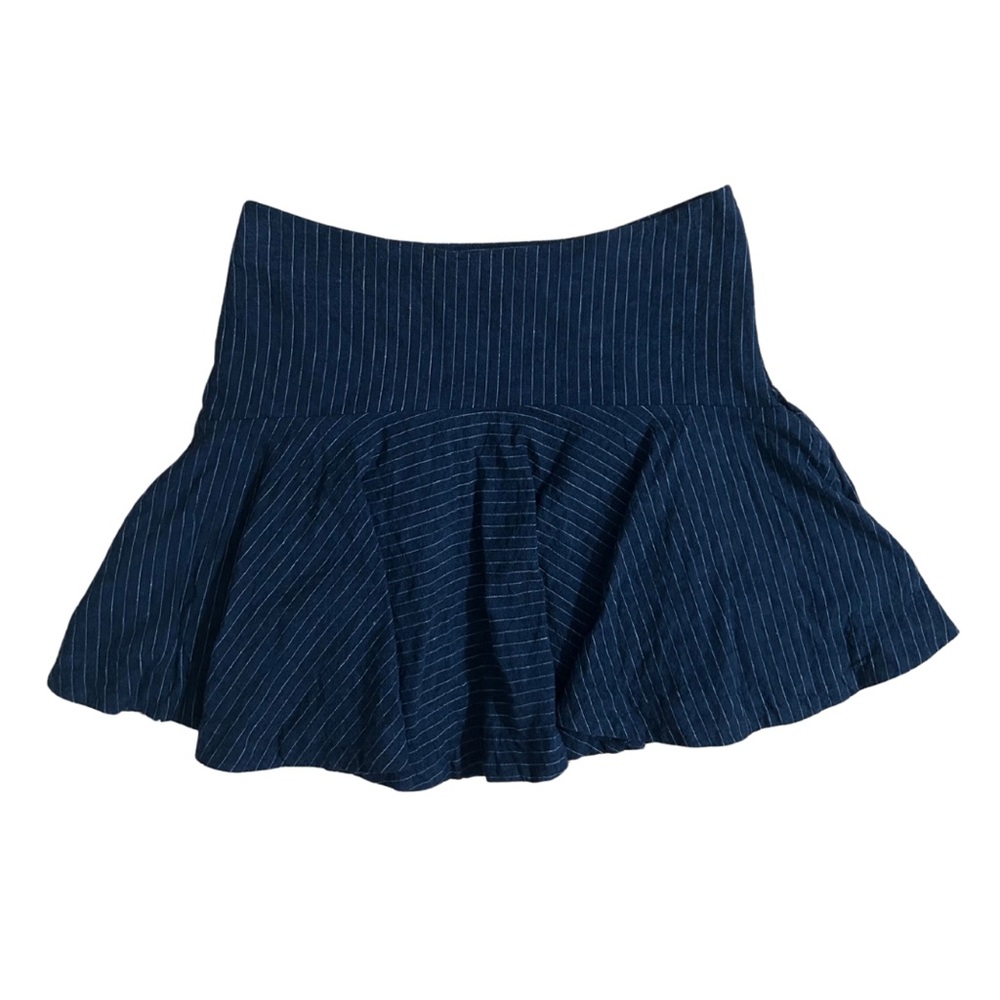 Banana Republic navy pinstripe ruffle mini skirt- size 4